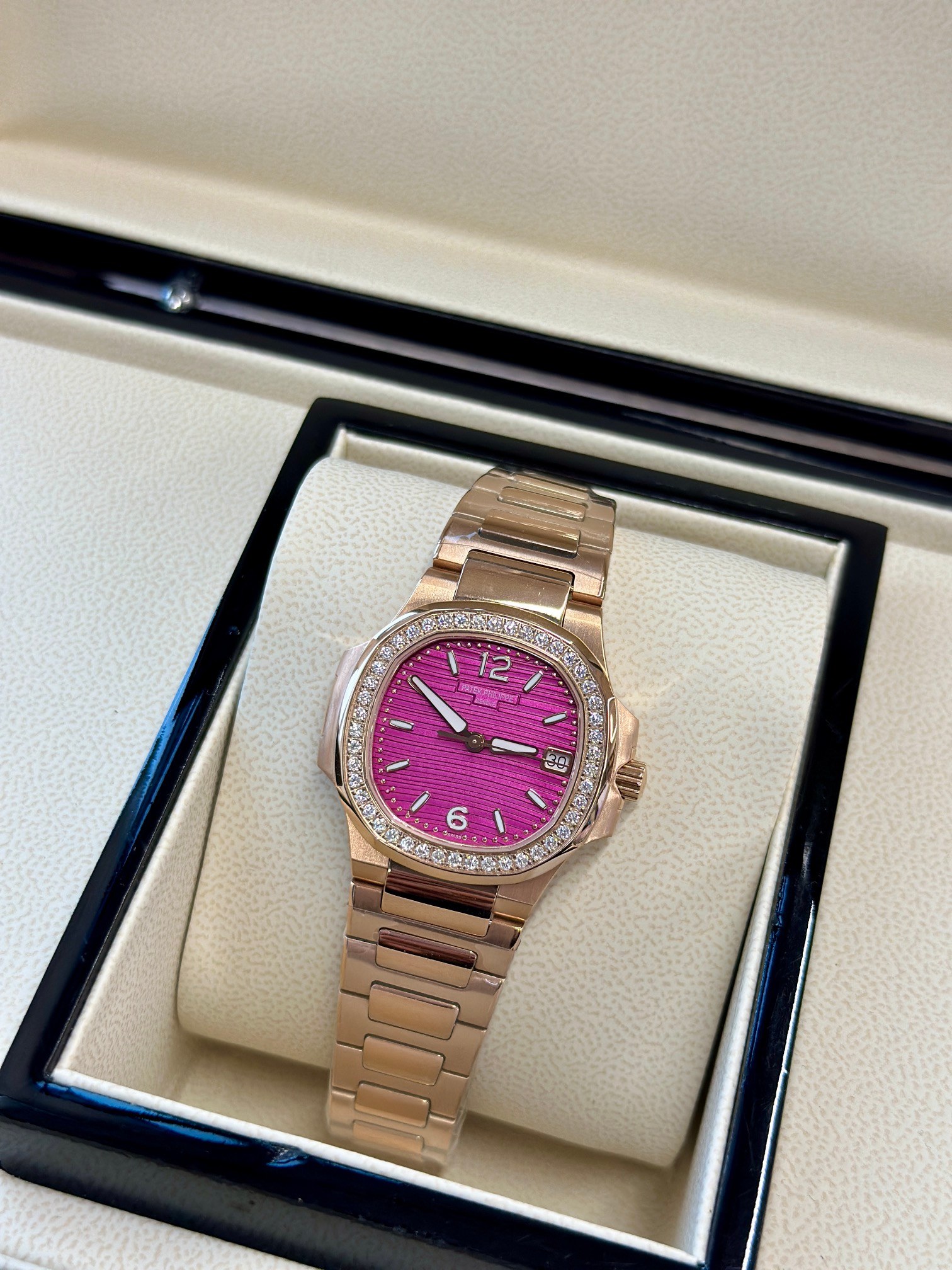 Patek Philippe Nautilus 7010 1R 013 Purple Dial 32mm