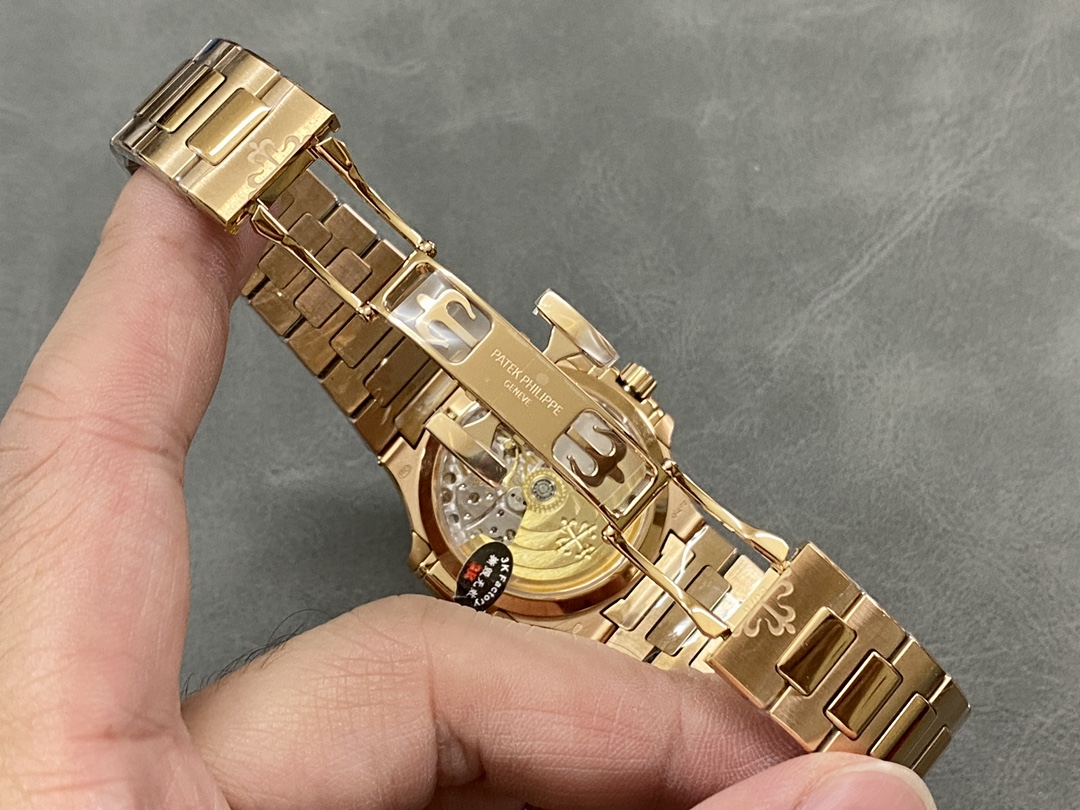 Replica Patek Philippe Nautilus 7118 1200R 001 40mm Mens Watch