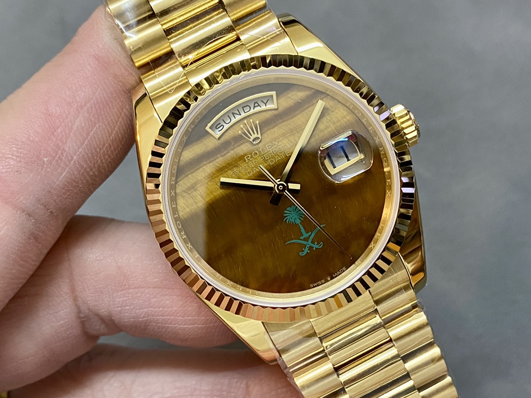 Rolex Day Date Sapphire Mirror Watch with 36mm Diameter Tiger's Eye Dial President