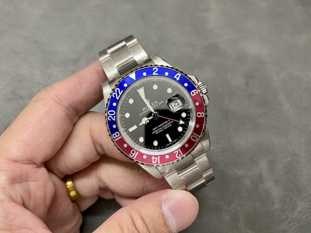 Rolex GMT-Master II 16710 Black Dial Blue Red Pepsi Bezel 40MM Mens Replica Watch