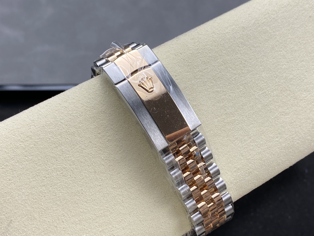 Rolex Datejust 41mm Two Tone Rose Gold Jubilee Band Sundust Index Dial 126331 0010