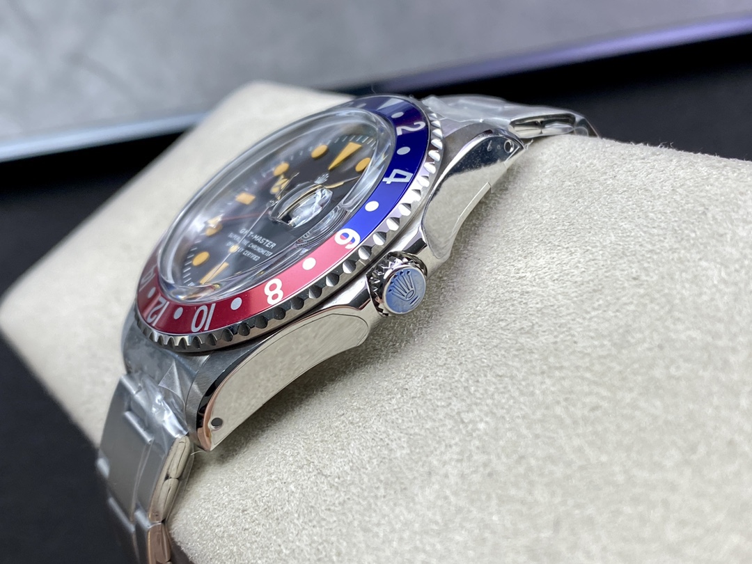 Rolex GMT-Master II 16710 Black Dial Blue Red Pepsi Bezel 40MM Mens Replica Watch