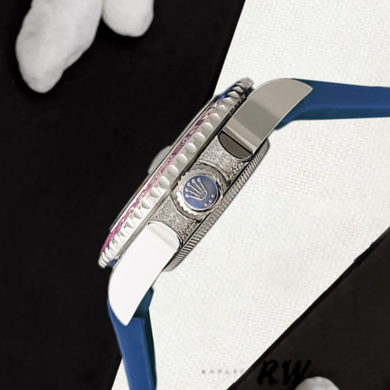 Rolex Submariner 116610 Blue Dial Blue Rubber strap 40mm Mens Replica Watch