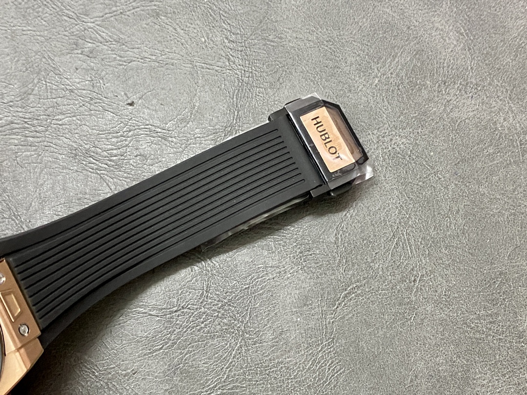 Hublot Big Bang 441.OM.1181.RX 42 mm Mnes