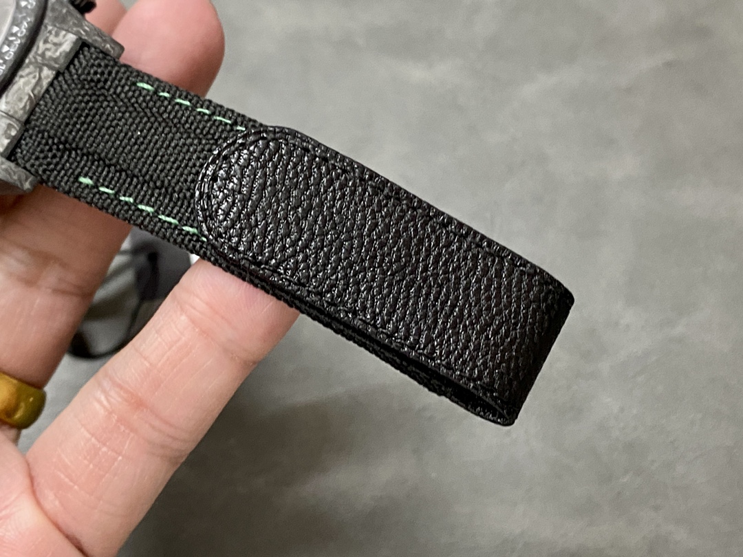 Rolex Cosmograph Daytona DIW Carbon Fiber Green Dial 40mm Men's Watch