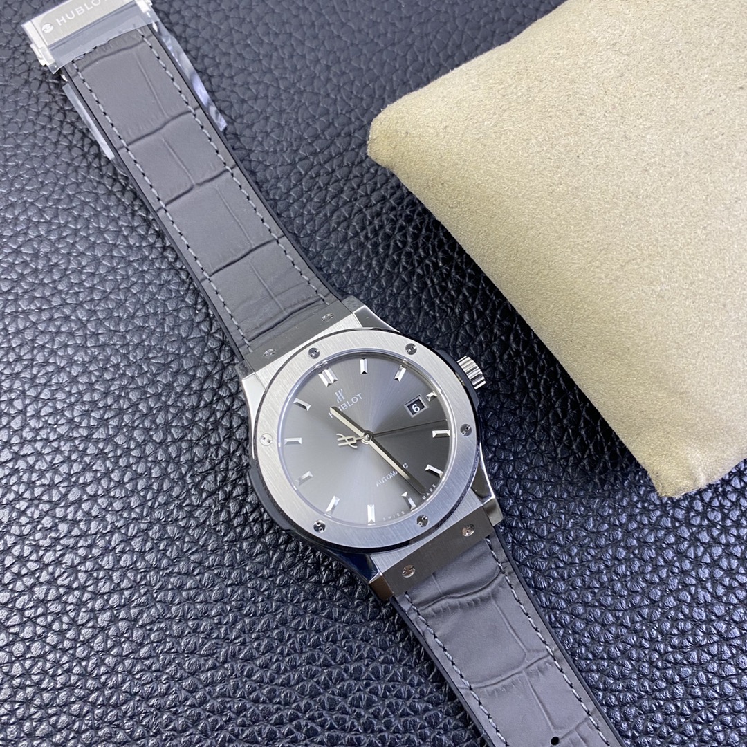 Hublot Classic Fusion 511.NX.7071.LR 45MM Grey Dial Mens