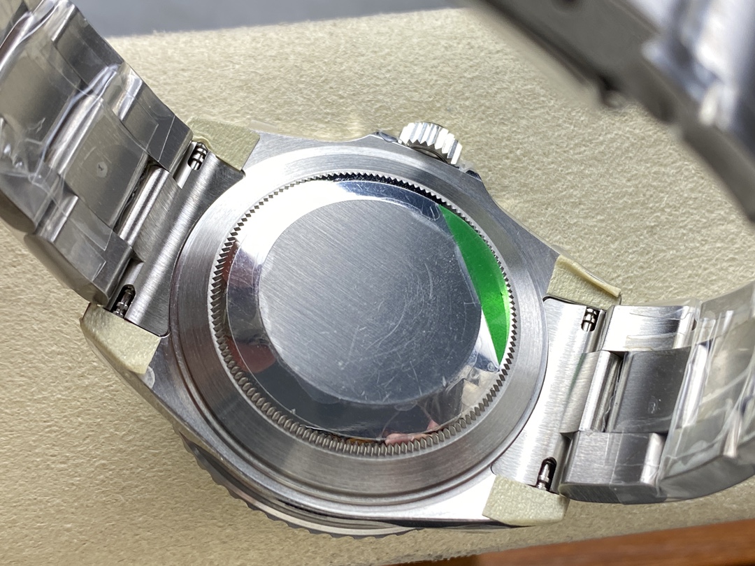 Rolex Submariner Date 16610LV Stainless Steel Oyster 40MM Black Dial Mens Replica Watch