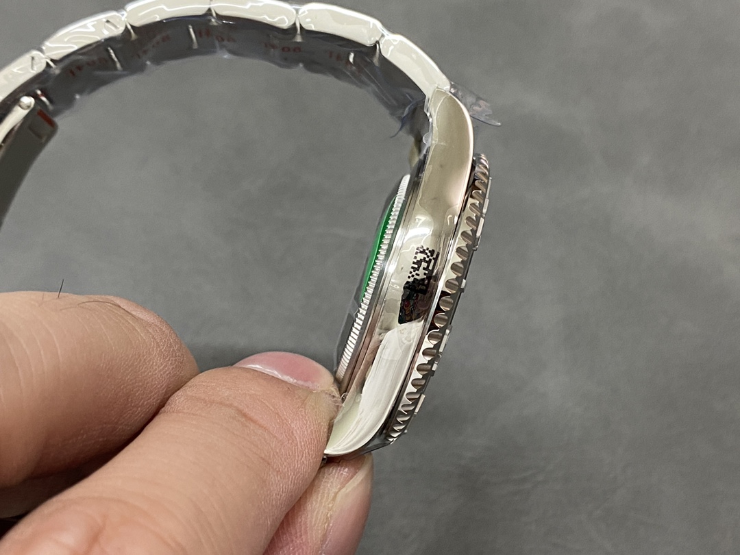 Rolex Yacht-Master 37 Automatic Slate Grey Dial Platinum Bezel Steel M268622 0002 Women's Watch