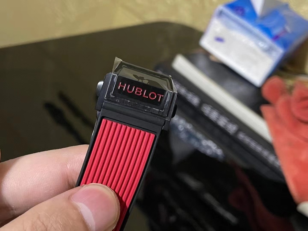 Hublot Big Bang Unico Red Magic Ceramic 411.CF.8513.RX 45mm