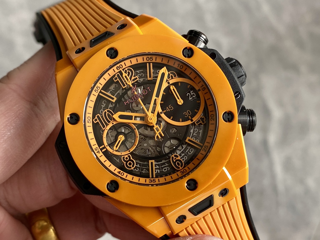 Hublot Big Bang Unico Orange Ceramic 42mm 441.CU.5910.RX