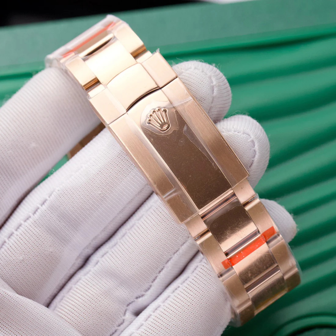 Rolex Sky Dweller in 18 kt Everose gold m336935 0001 42mm