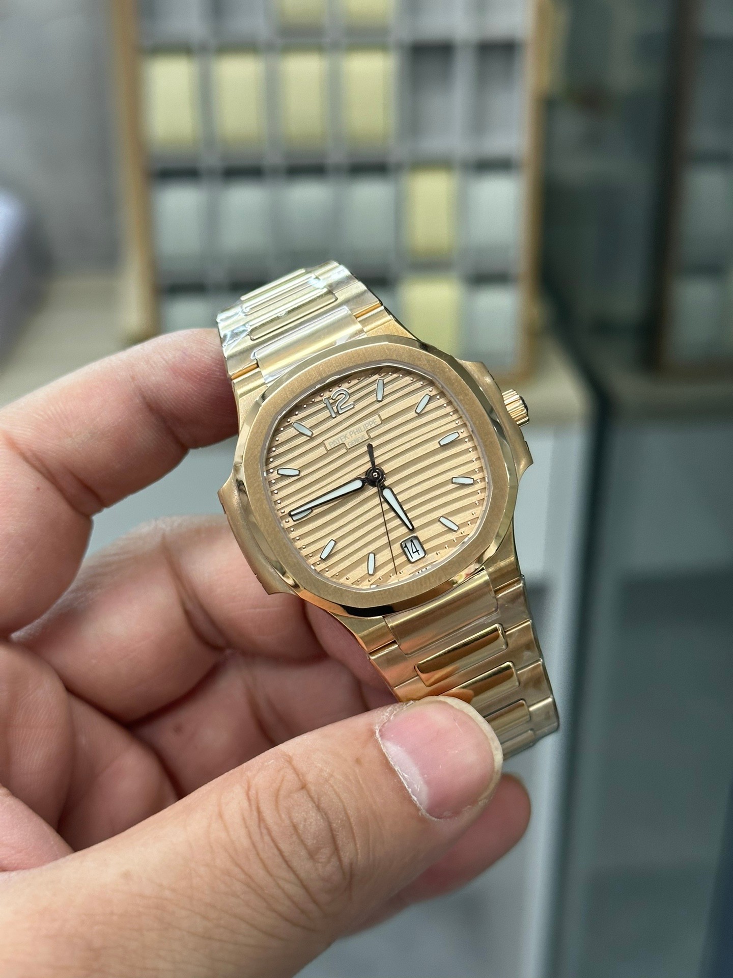 Patek Philippe Nautilus Ladies Rose Gold & Yellow Gold Silver Dial 7118 1R 001 35.2mm
