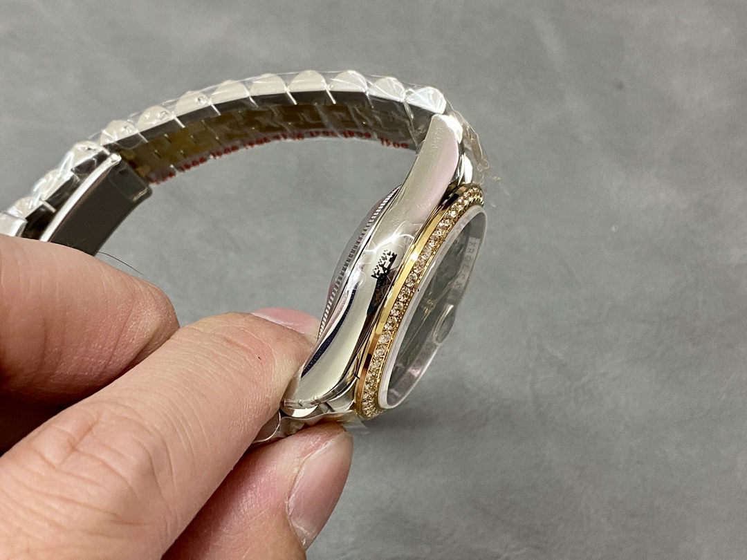 Rolex Datejust 36 Yellow Gold & Diamonds Olive Green Diamond Pave Roman Dial m126283rbr 0011