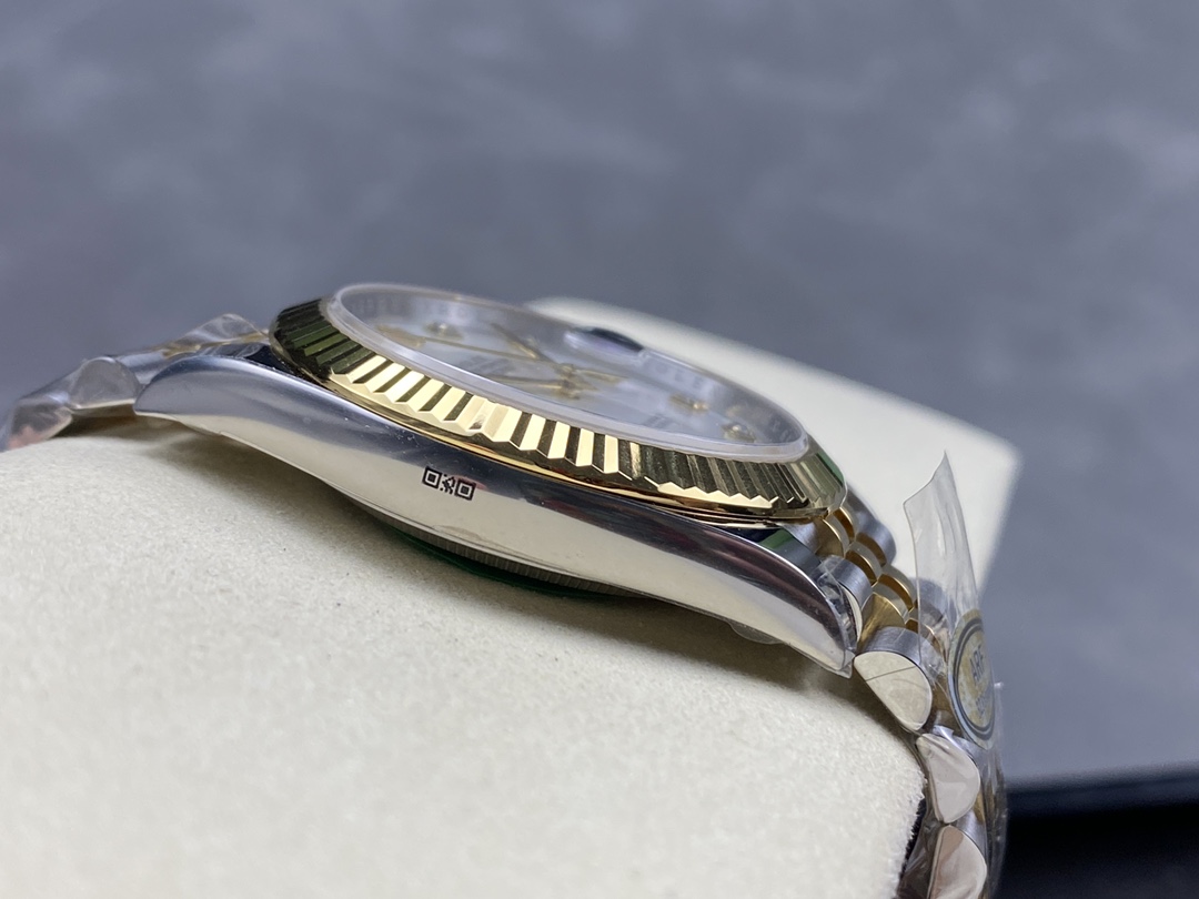 Rolex Datejust 126333 0018 41mm White Mother of Pearl Diamond Dial Men's Watch