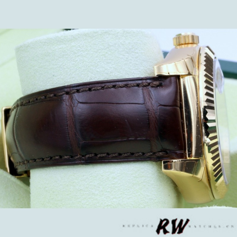 Rolex Sky-Dweller 326138 Sunray Silver Dial Yellow Gold 42MM Mens Replica Watch