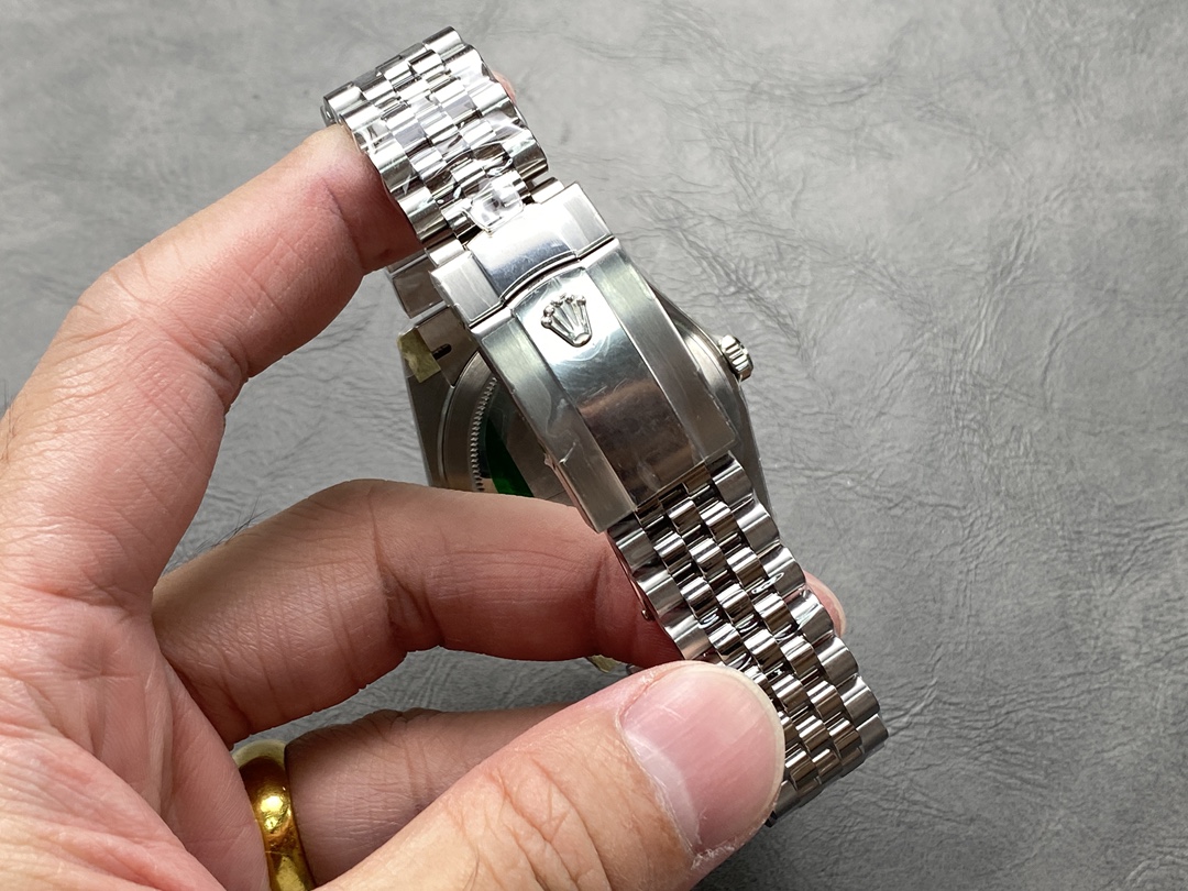 Rolex Datejust 41 41mm 126300 0012 Bright Black Index Dial