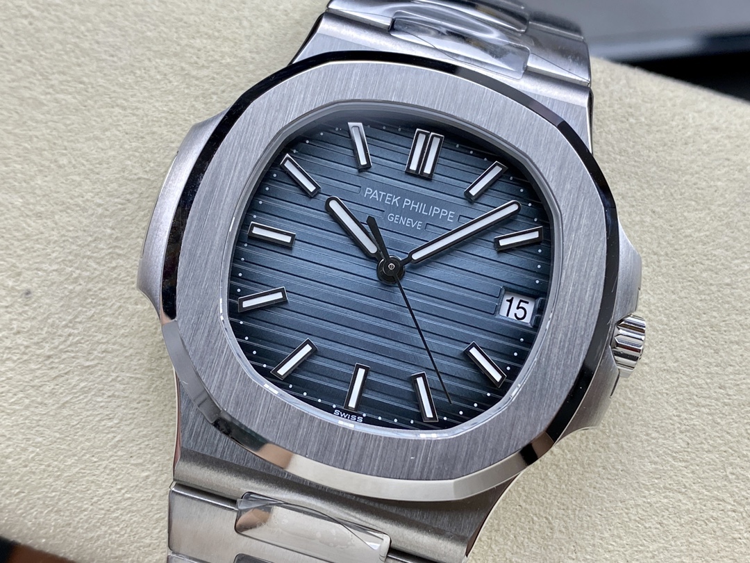 Replica Patek Philippe Nautilus 5711 1A Blue Dial 40mm Mens Watch
