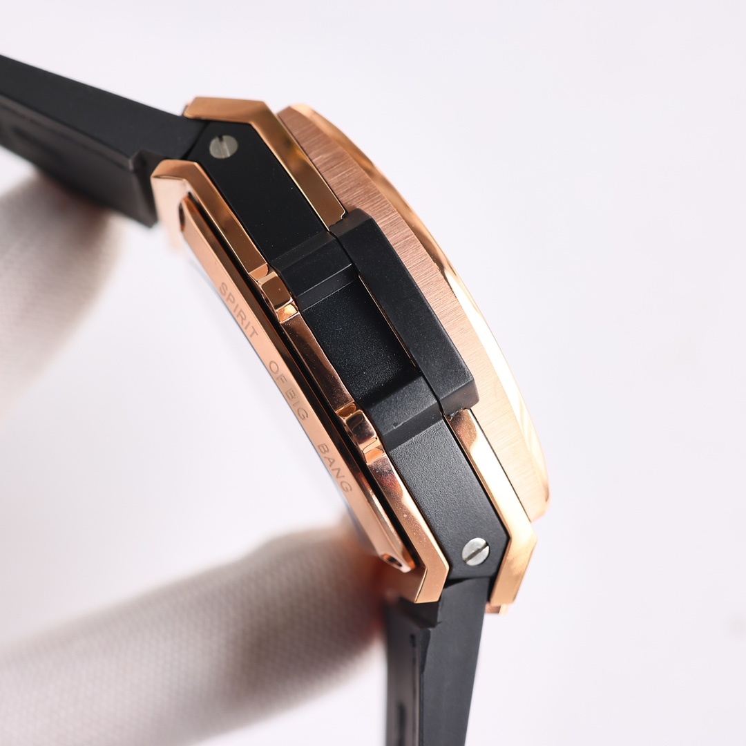 Hublot Spirit Of Big Bang 601.NX.0173.LR.1704 42mm