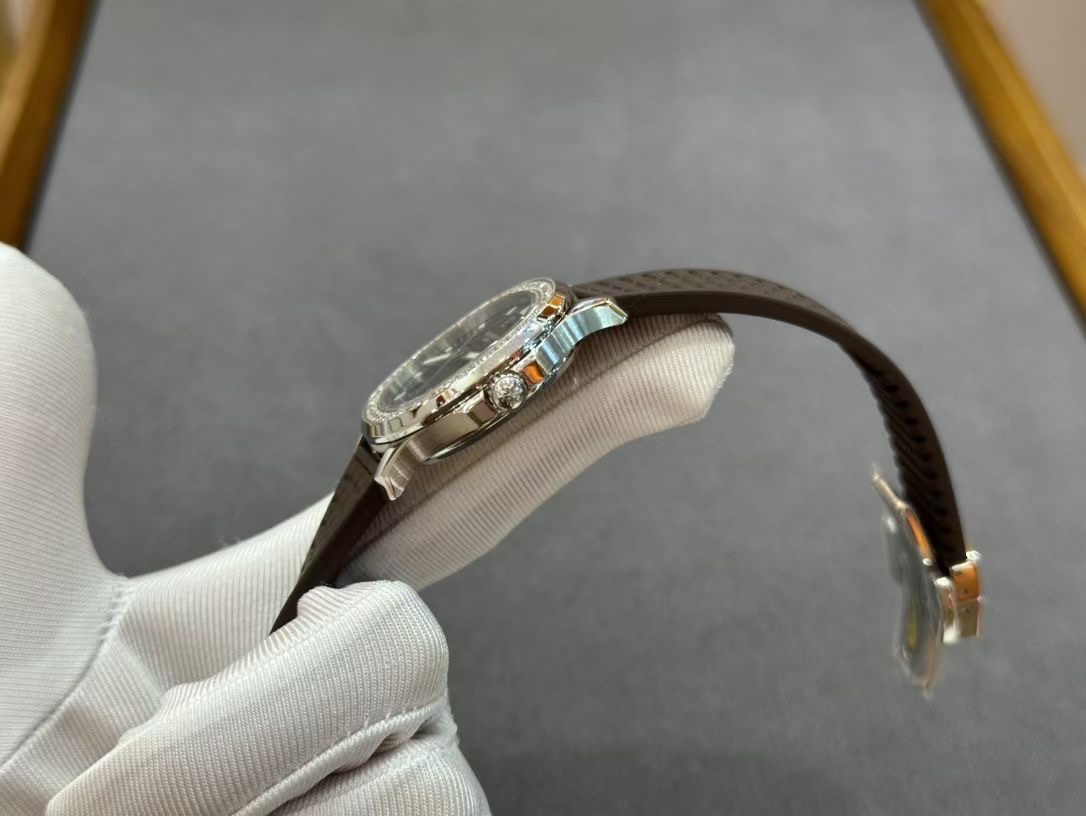 Replica Patek Philippe Aquanaut 5067A 023 Watch For Sale