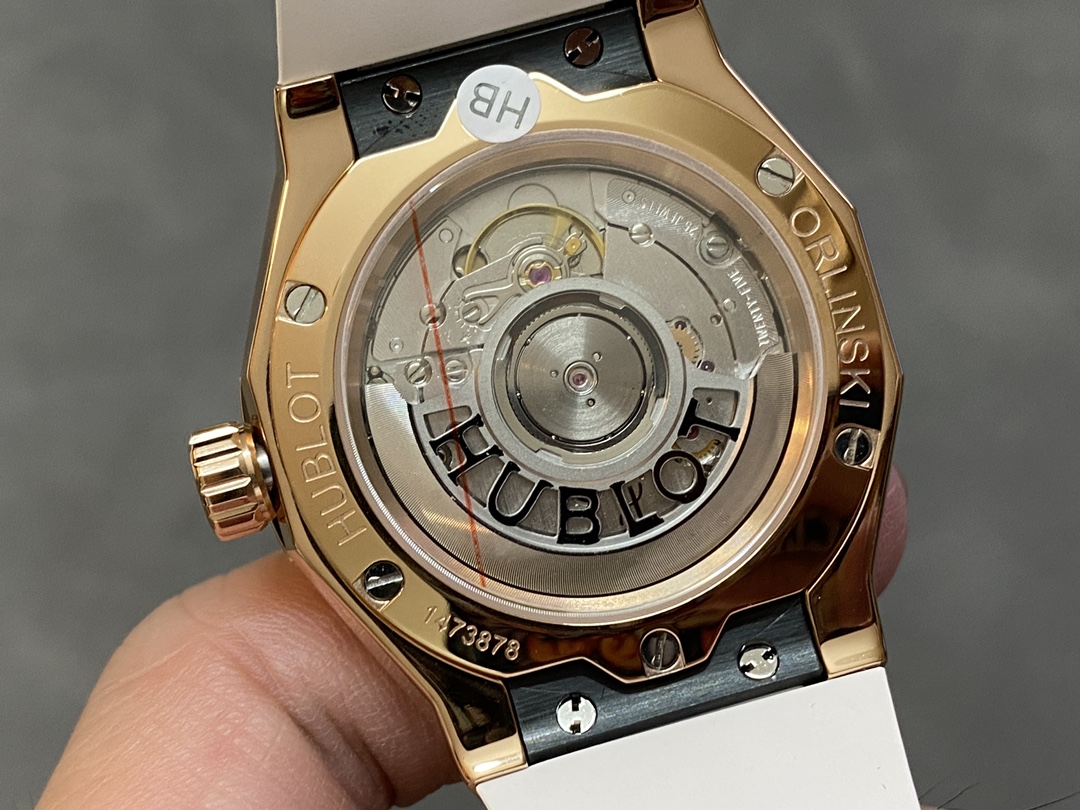 Hublot Classic Fusion 550.OS.2200.RW.ORL20 40MM