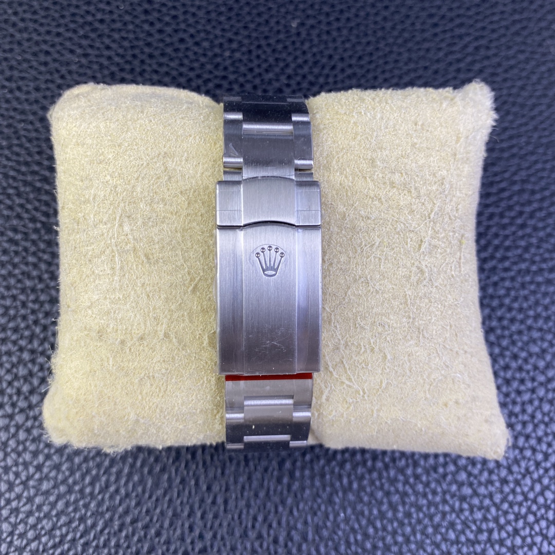 Rolex Oyster Perpetual 36 Oystersteel 126000 0001 Women's Watch