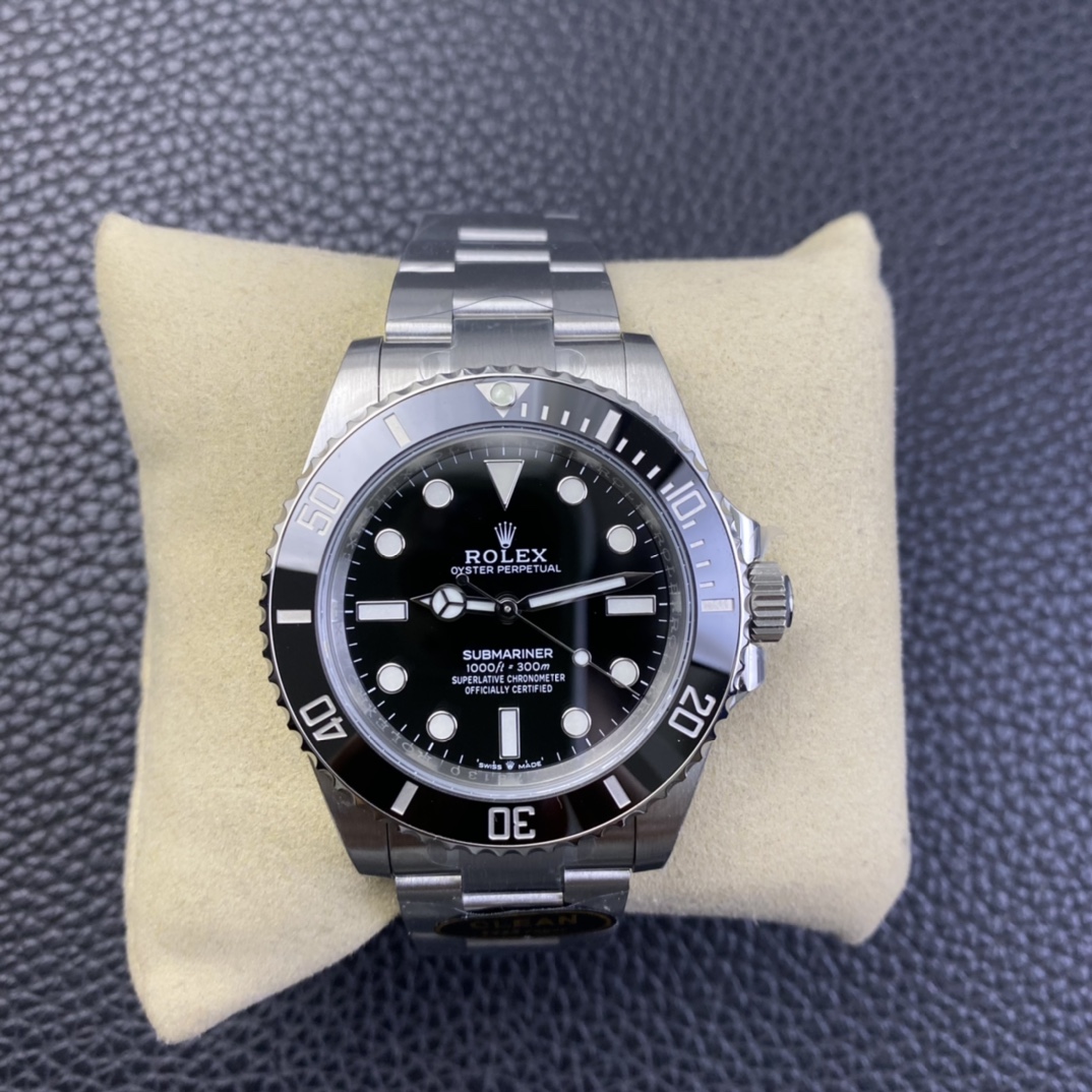 Rolex Submariner 124060 Oyster Stainless Steel Black Dial 41mm Mens Replica Watch