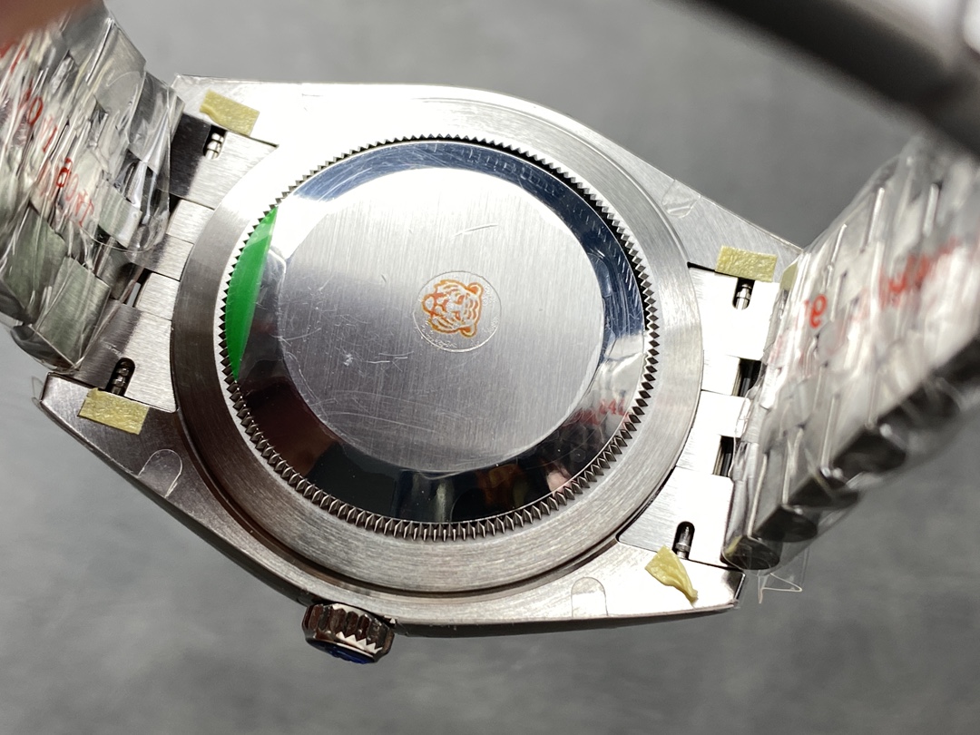 Rolex Datejust 41mm Stainless Steel 126334 0018 Black Index Jubilee