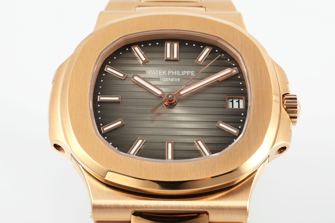 Replica Patek Philippe Nautilus 5711R 001 40MM Mens Watch