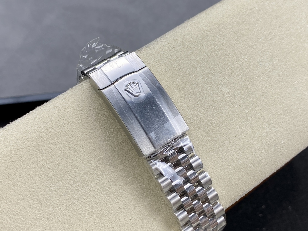 Rolex DateJust 41mm m126300 0020 Oystersteel Jubilee Mint Green Dial