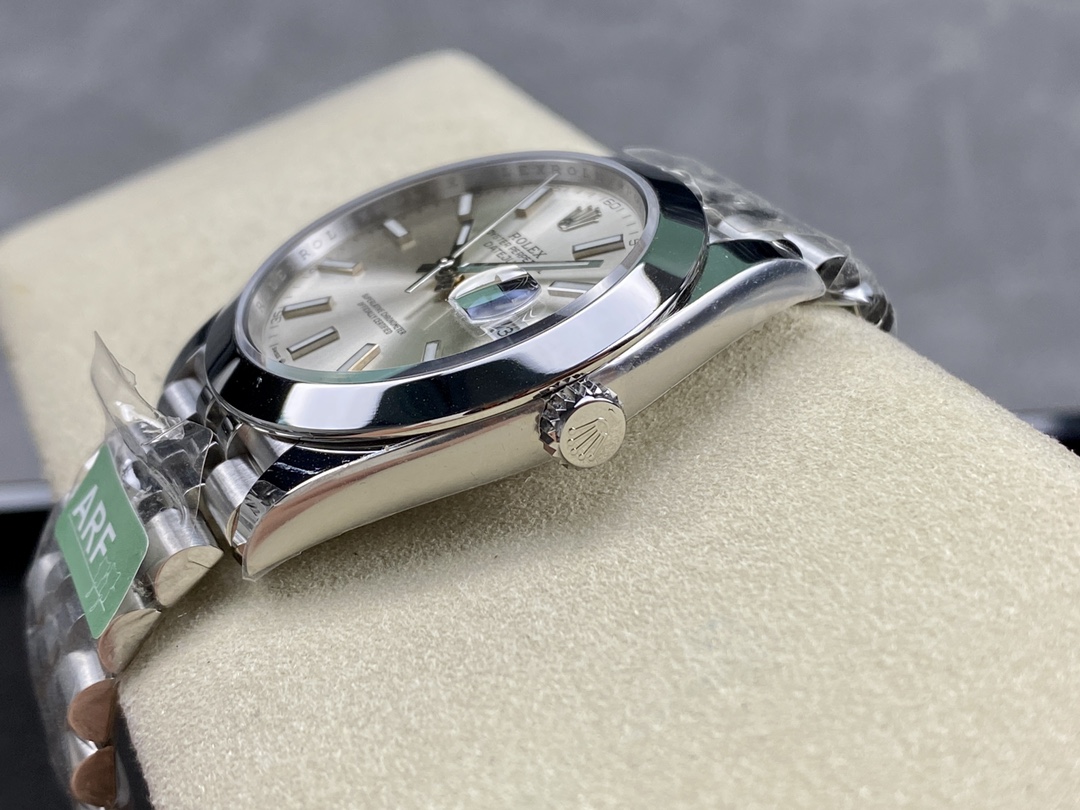 Rolex Datejust 41mm m126300 0004 Silver Stick DIal  Oystersteel Case Domed Bezel