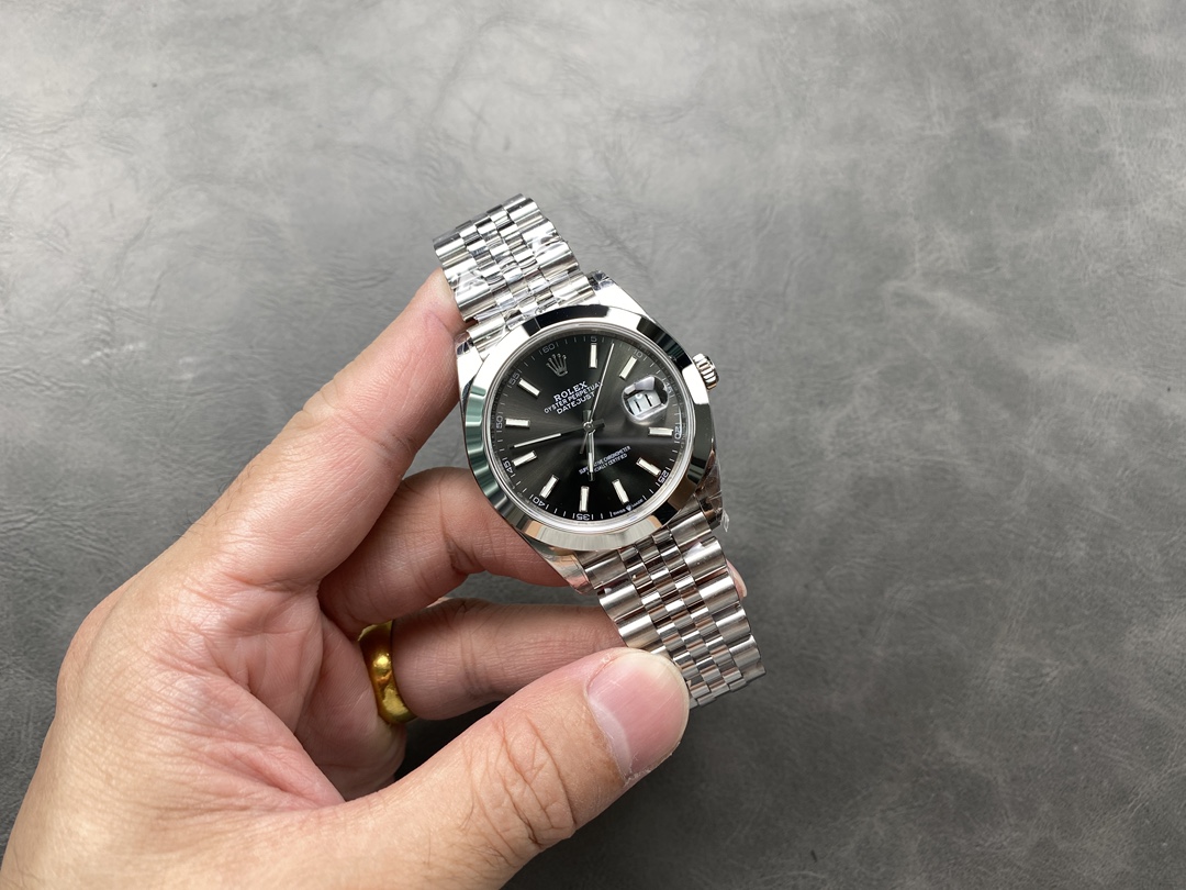 Rolex Datejust 41 41mm 126300 0012 Bright Black Index Dial