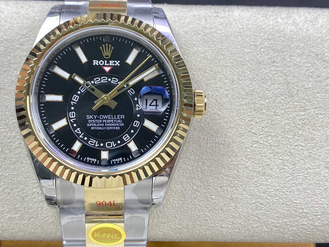 Rolex Sky Dweller 42 Yellow Rolesor Black Dial Oyster M336933 0003 Men's Watch