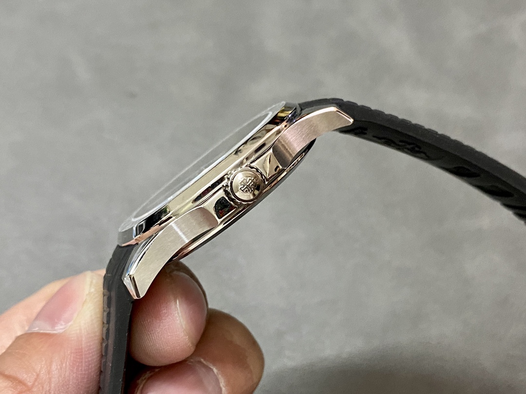 Replica Patek Philippe Aquanaut 5167A 001 40mm Mens Watch