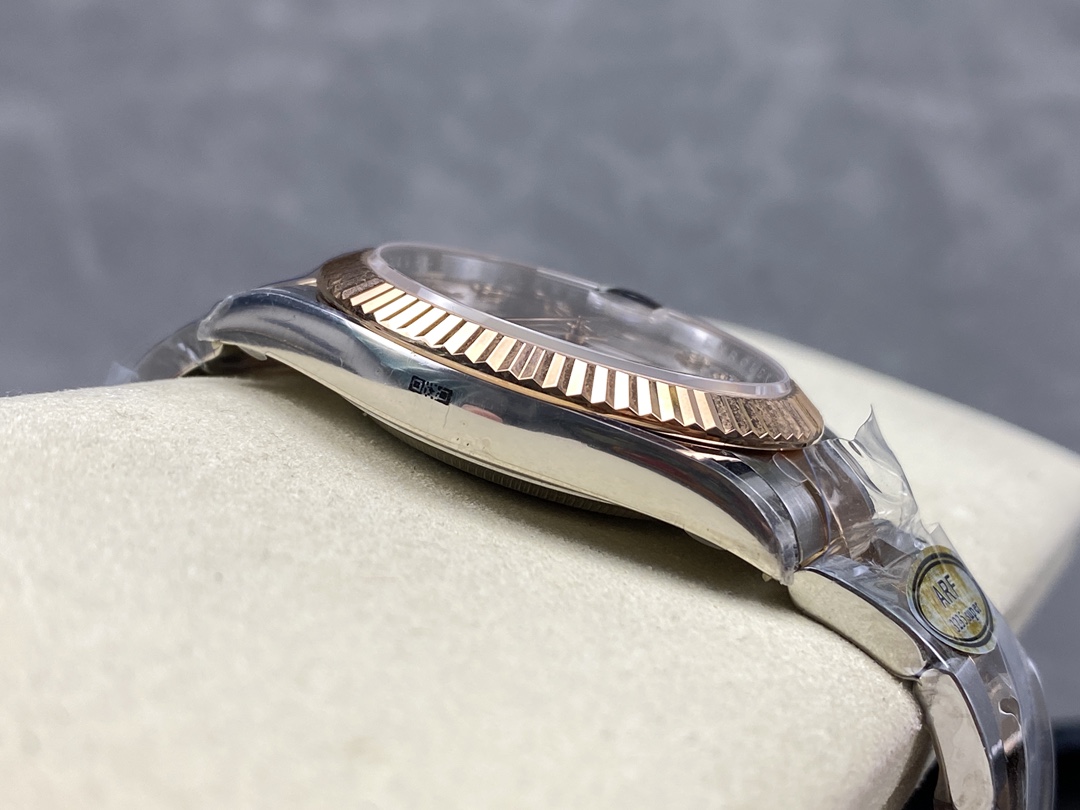 Rolex Datejust 126331 0007 Sundust Diamond Oyster 41mm Steel and Everose Gold Watch