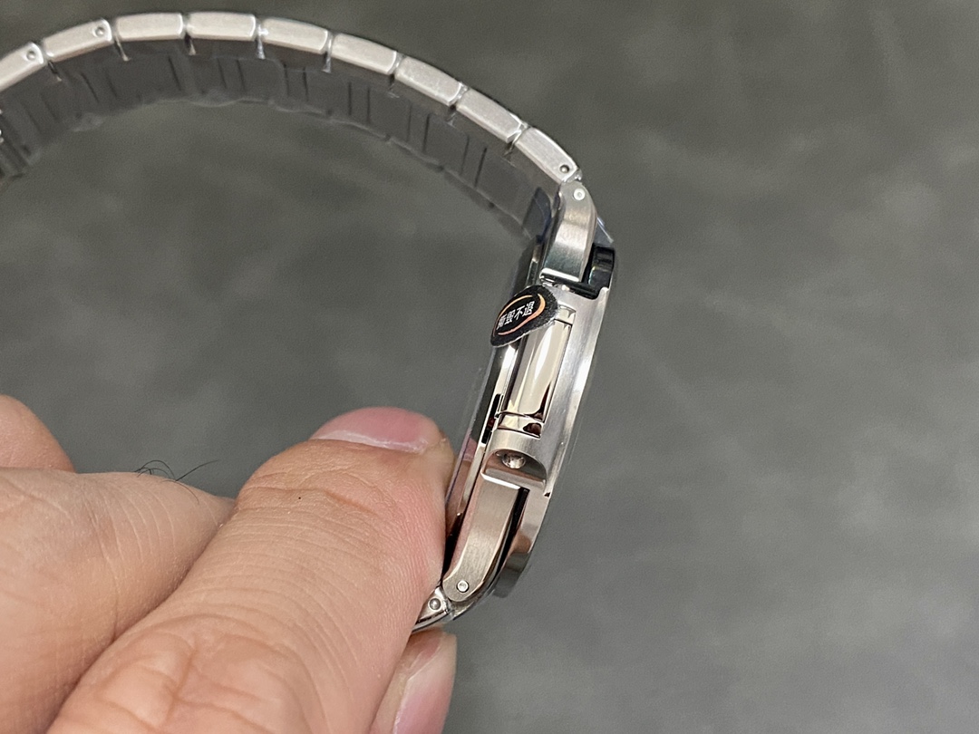 Replica Patek Philippe Nautilus 7118 1200A 011 Stainless Steel 40mm Mens Watch