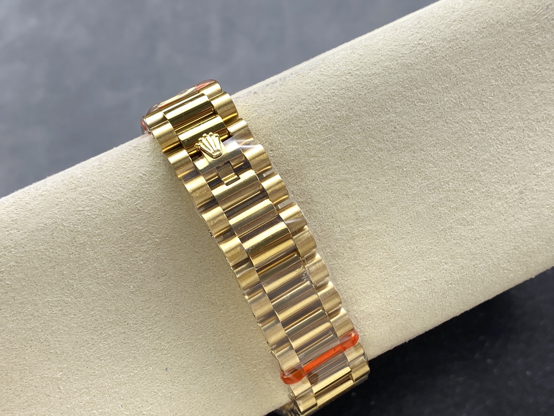 Rolex Day Date 118238 Black Diamond Dial Fluted Bezel 36mm Mens Replica Watch