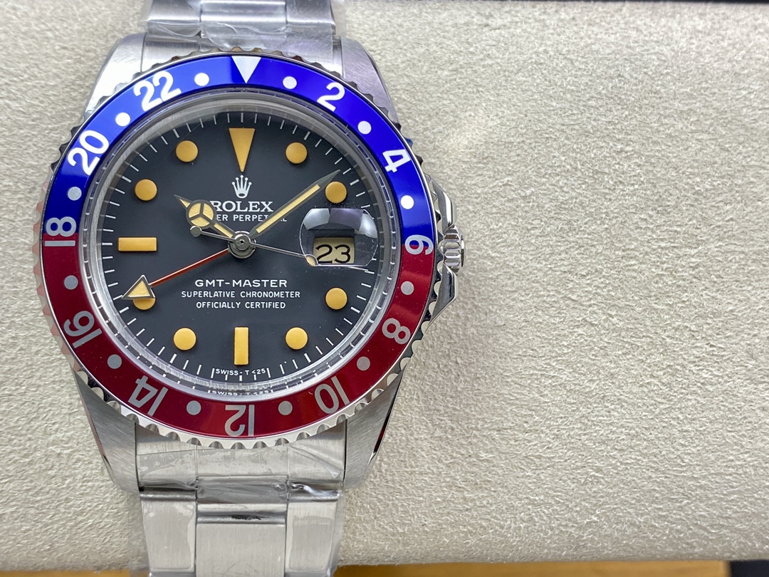 Rolex GMT-Master II 16710 Black Dial Blue Red Pepsi Bezel 40MM Mens Replica Watch
