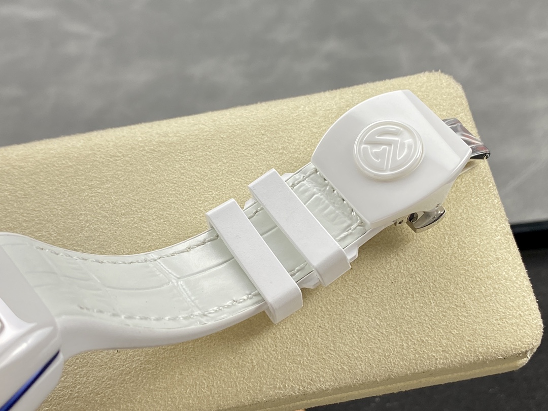 Swiss Franck Muller Framulan V45 White Ceramic Yacht Model Blue Number