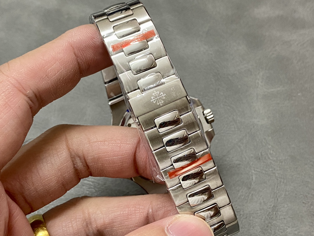 Patek Philippe Nautilus Moon Phase Stainless Steel  5712 1A 001 40mm