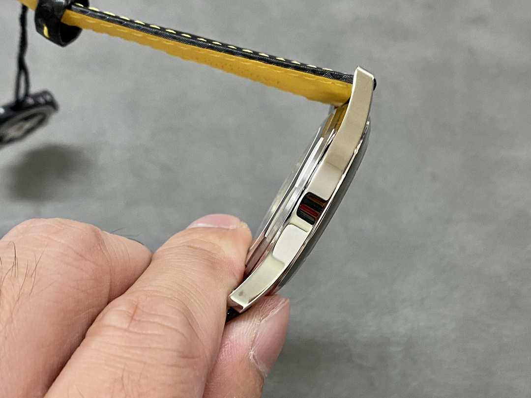 Replica Patek Philippe Calatrava 6007G 001 40MM Mens Watch