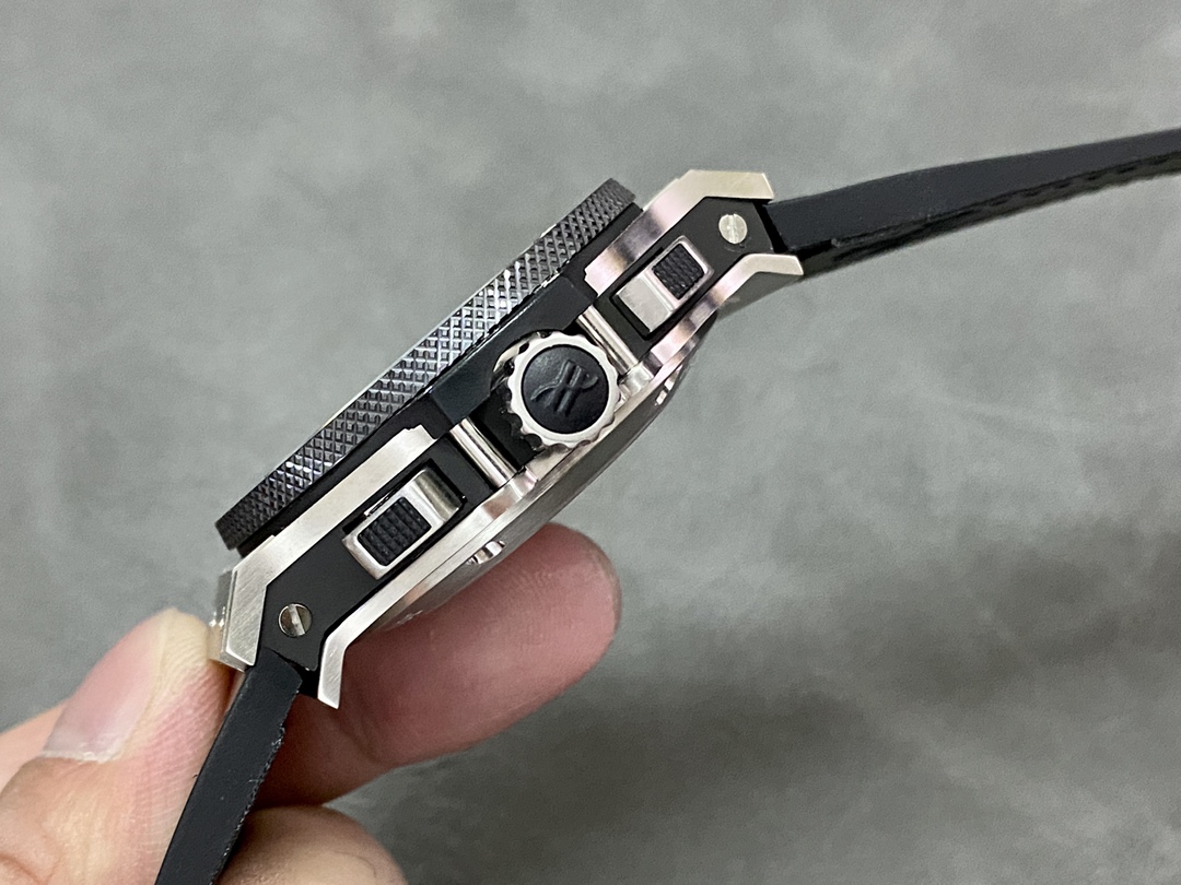 Hublot Big Bang 301.SM.1770.RX 44mm Mens