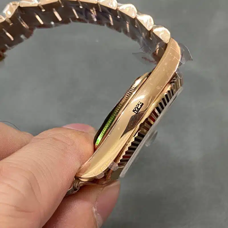 Rolex Day Date in 18 ct Everose Gold M228235 0055 40mm