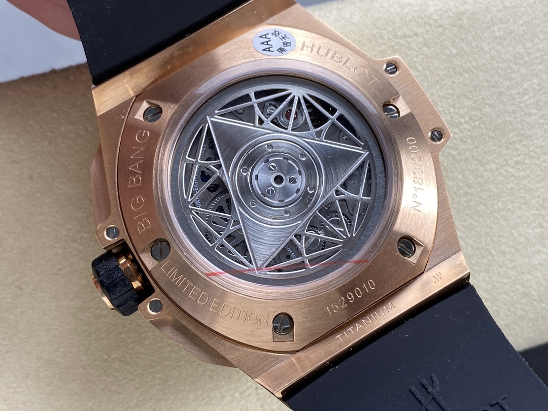 Hublot Big Bang Titanium 418.OX.2001.RX.MXM20