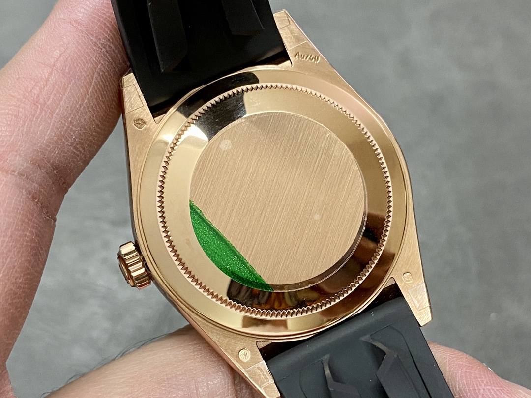 Rolex Sky Dweller m336235 0003 42MM