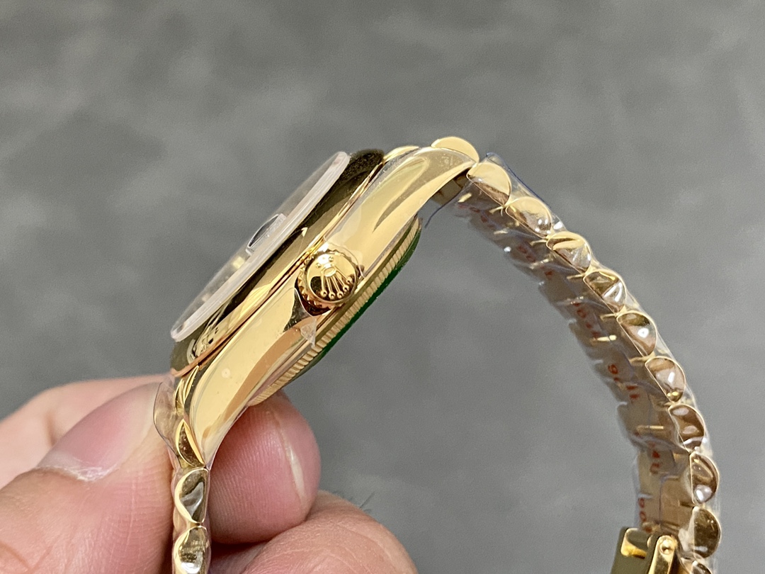 Rolex Datejust 31 Silver VI Daimond Dial 18k Yellow Gold Watch 178248