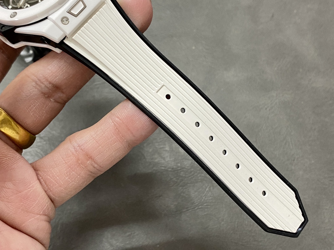 Hublot Big Bang Unico White Ceramic 411.HX.1171.RX