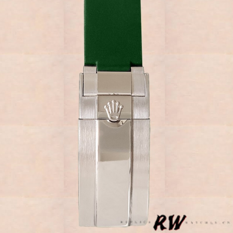 Rolex Submariner 116610 Green Dial Rubber strap 40mm Mens Replica Watch