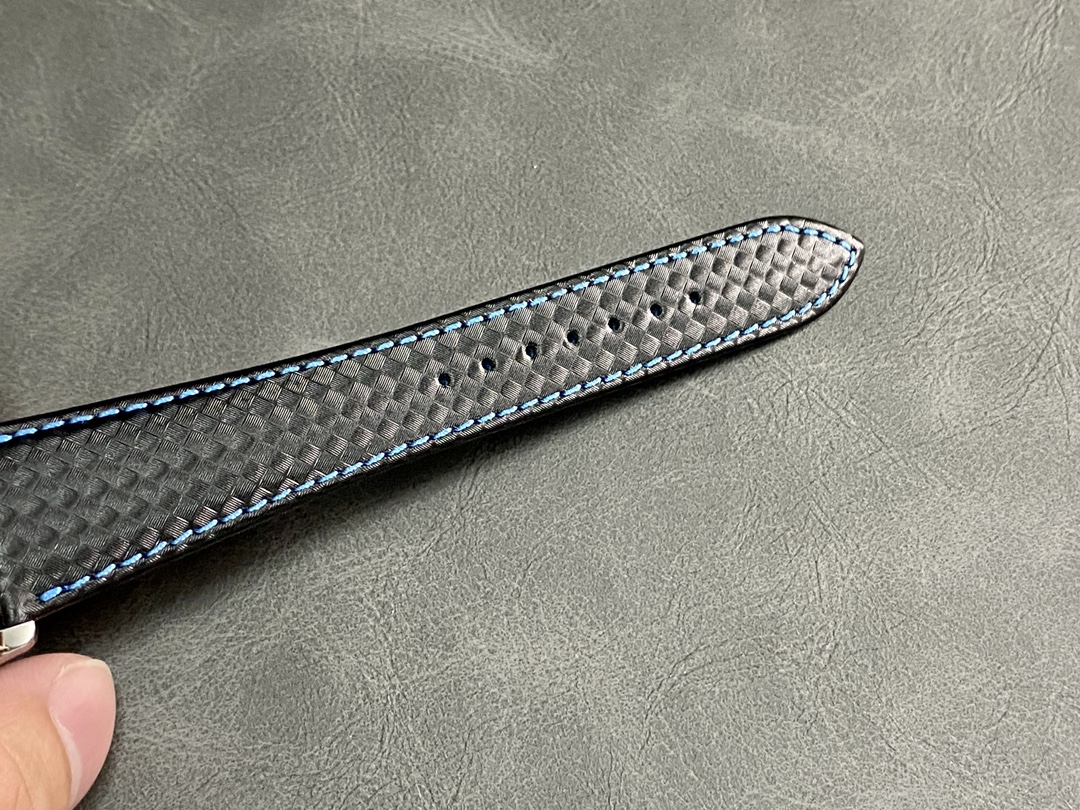 Replica Patek Philippe Calatrava 6007G 011 40MM Mens Watch