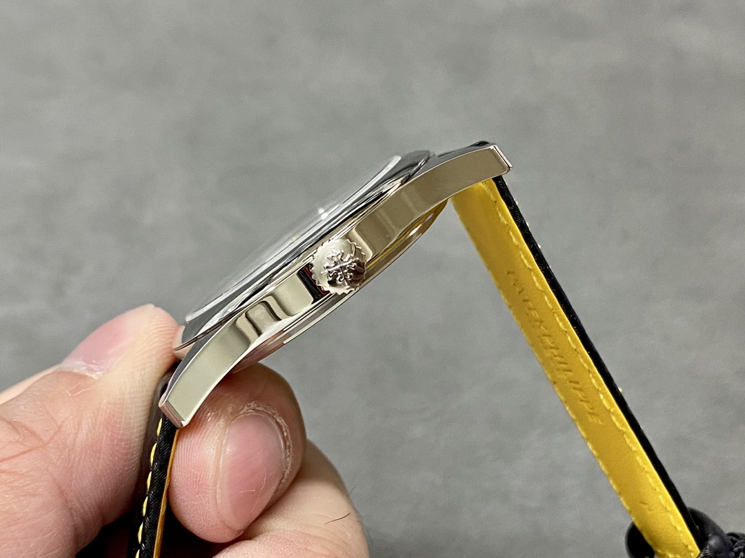 Replica Patek Philippe Calatrava 6007G 001 40MM Mens Watch