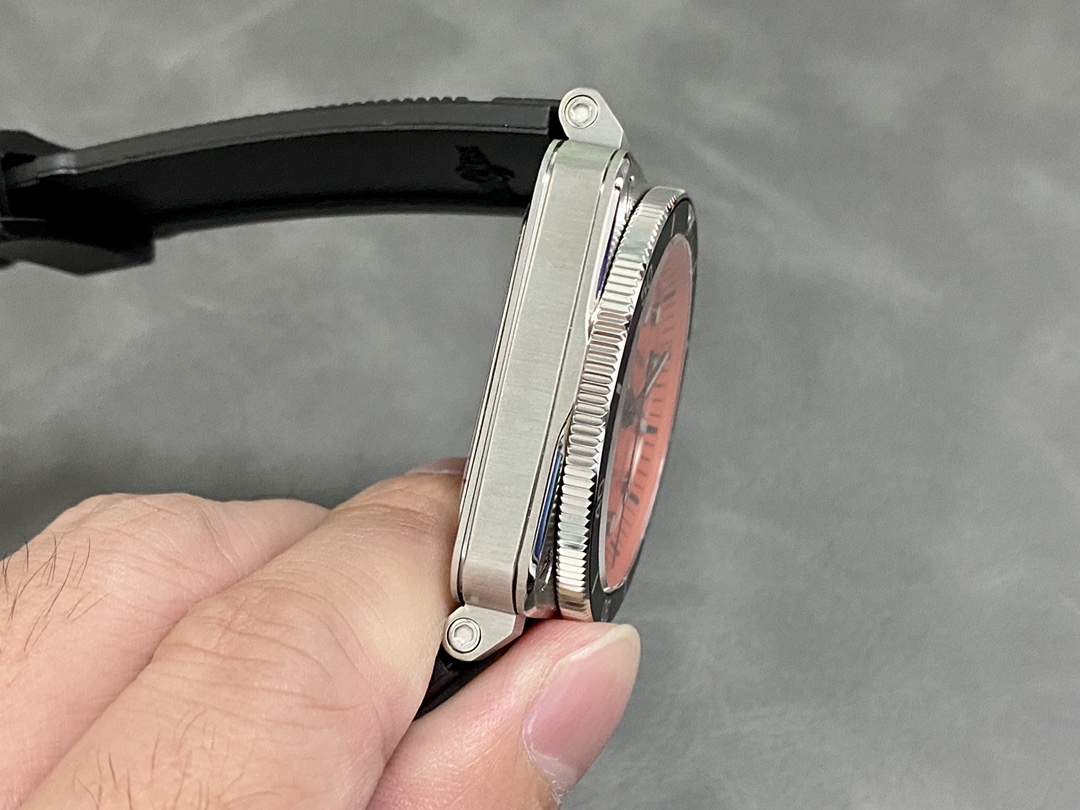 Bell Ross BR 03-92 DIVER Orange